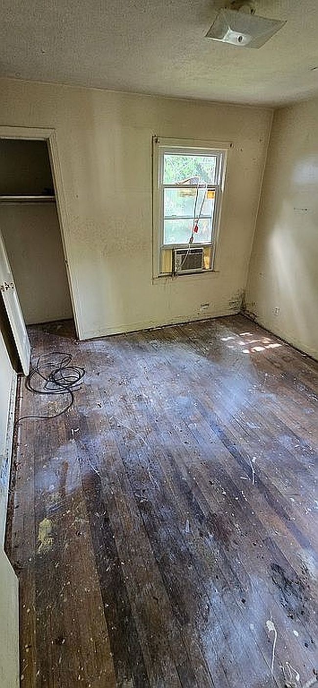 Image of 1934 S 28th St