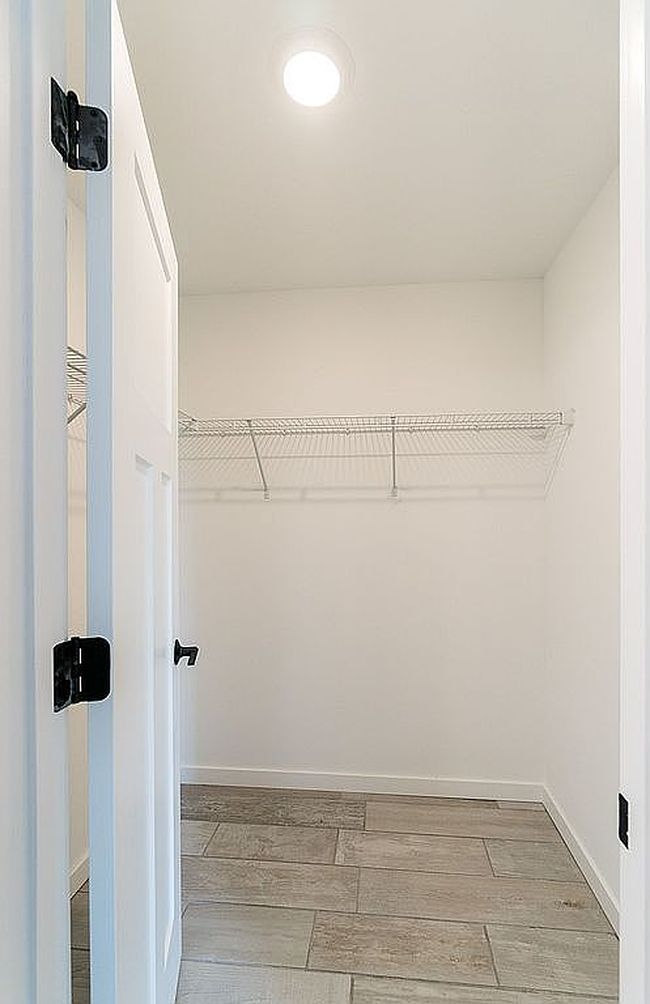 Additional photo 2 of property located at 1411 Cedar River Dr