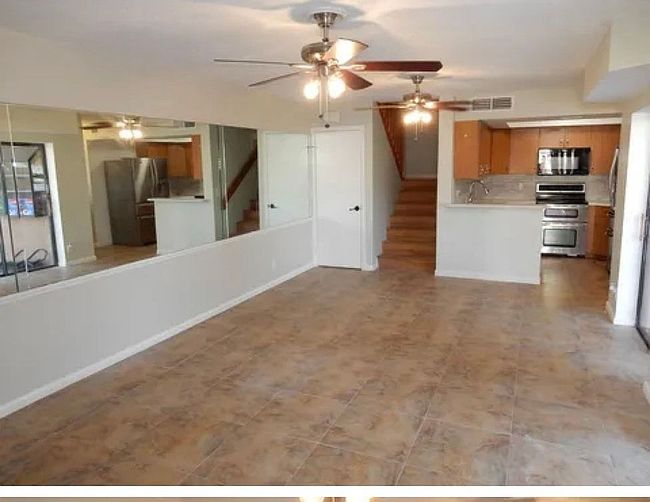 Photo of 6122 Seven Springs Blvd