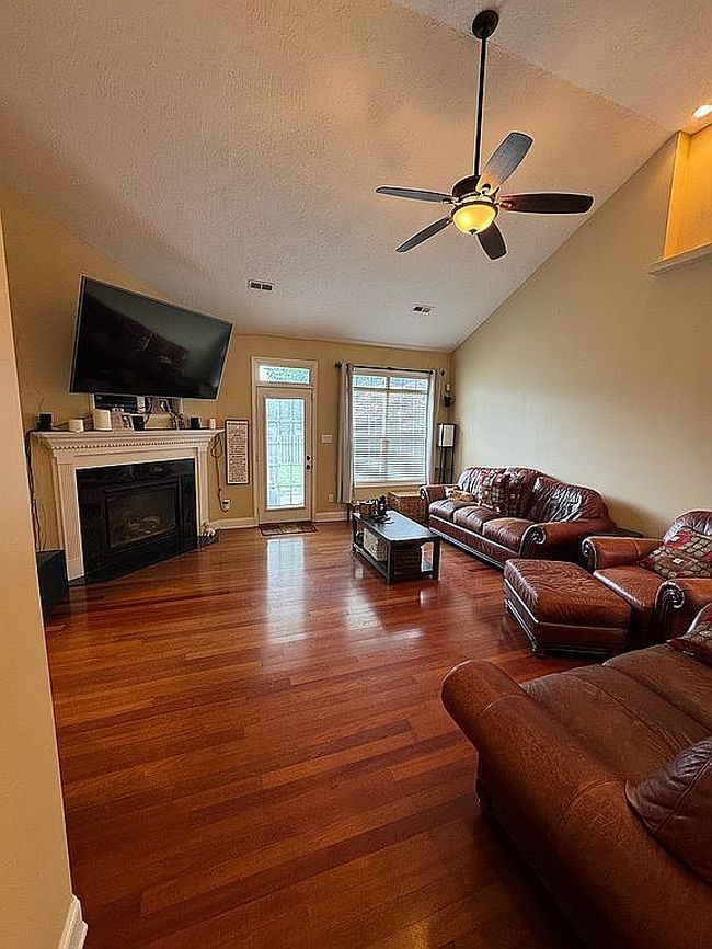 Photo of 2514 Silverstone Ln, Knoxville, TN