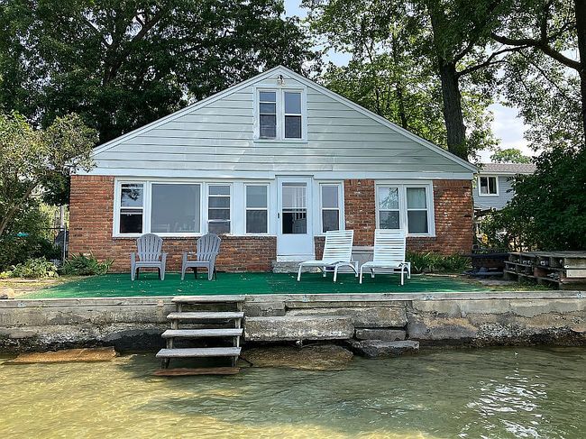 Photo of 8691 Cooley Lake Rd, Commerce Township, MI