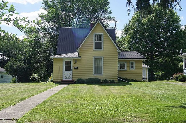 Photo of 602 2nd St Nw, Waukon, IA