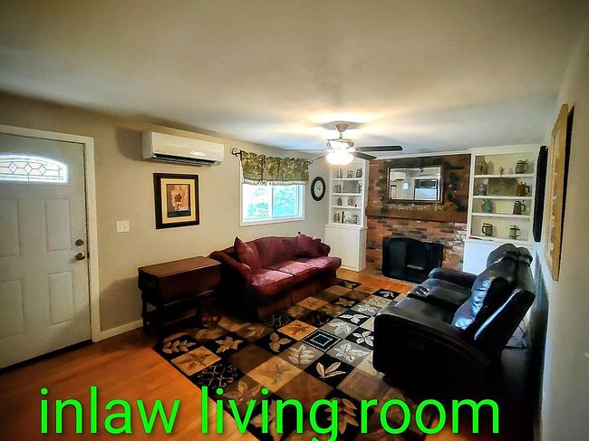 Photo of 60 Orchard St, Westfield, MA