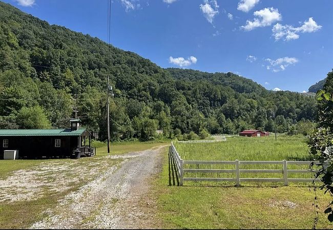 Photo of 769 Allen Harvey Way, Wharton, WV
