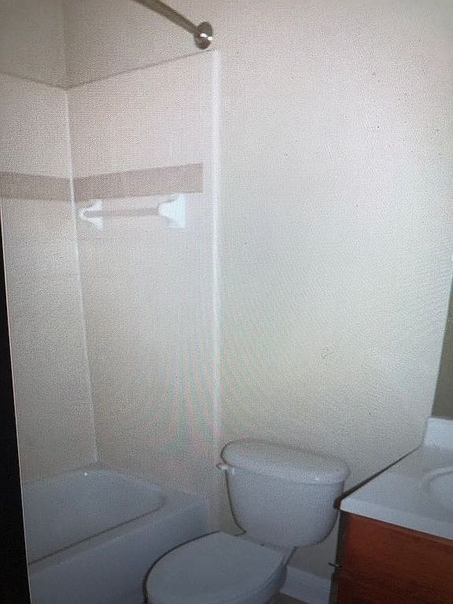Image of 1925 Bloomington Ave #3308
