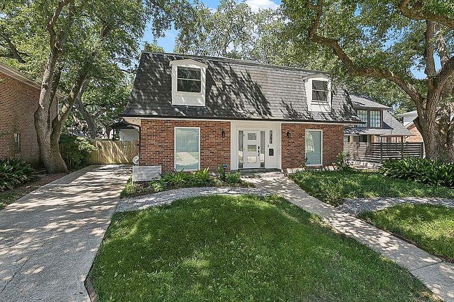 Photo of 1204 Beverly Garden Dr