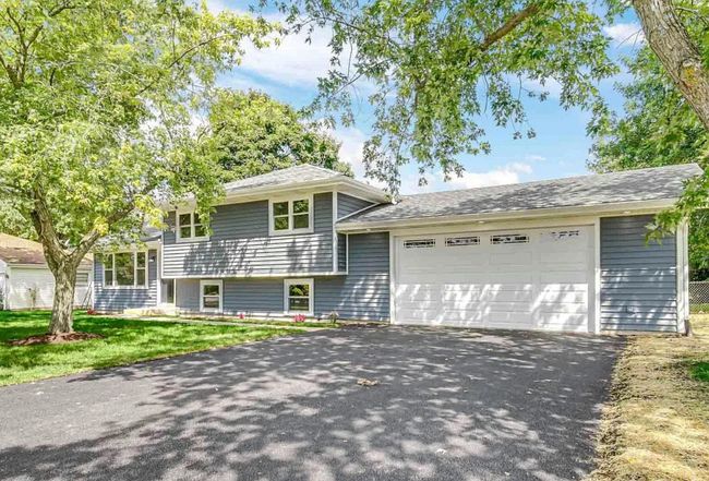 Photo of 29w166 Lester St, West Chicago, IL