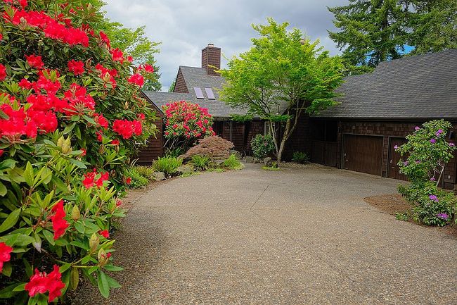 Additional photo 2 of property located at 2684 City View St