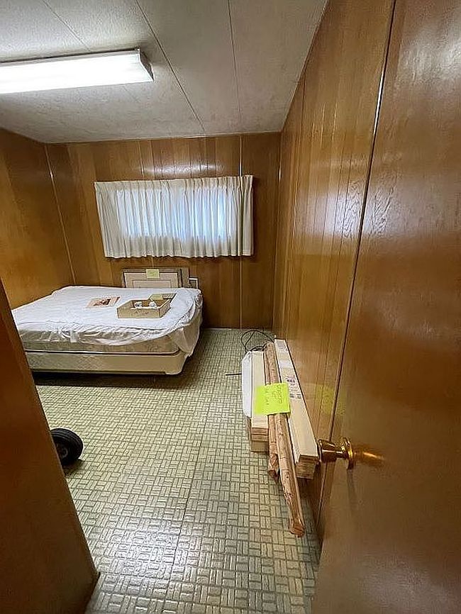 Image of 658 S 57th St Space 39