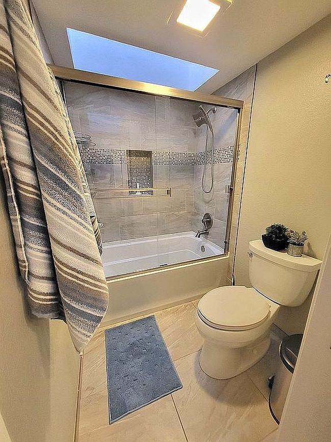 Additional photo 3 of property located at 4932 E Siesta Dr Unit 1