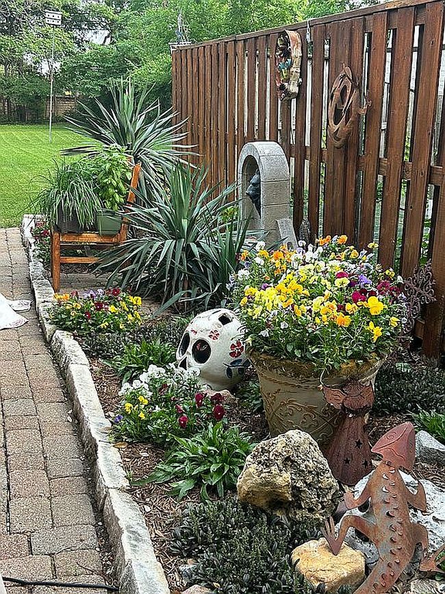 Photo of 6321 Greenway Rd, Fort Worth, TX