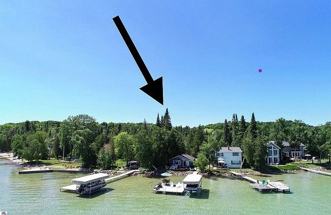 Image of 4614 Hopkins Ln