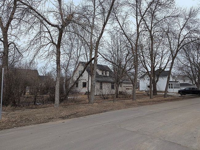 Image of 110 1st St Ne