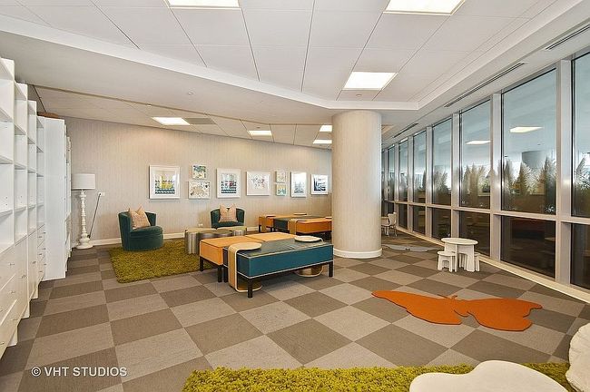 Additional photo 2 of property located at 1201 S Prairie Ave #1505