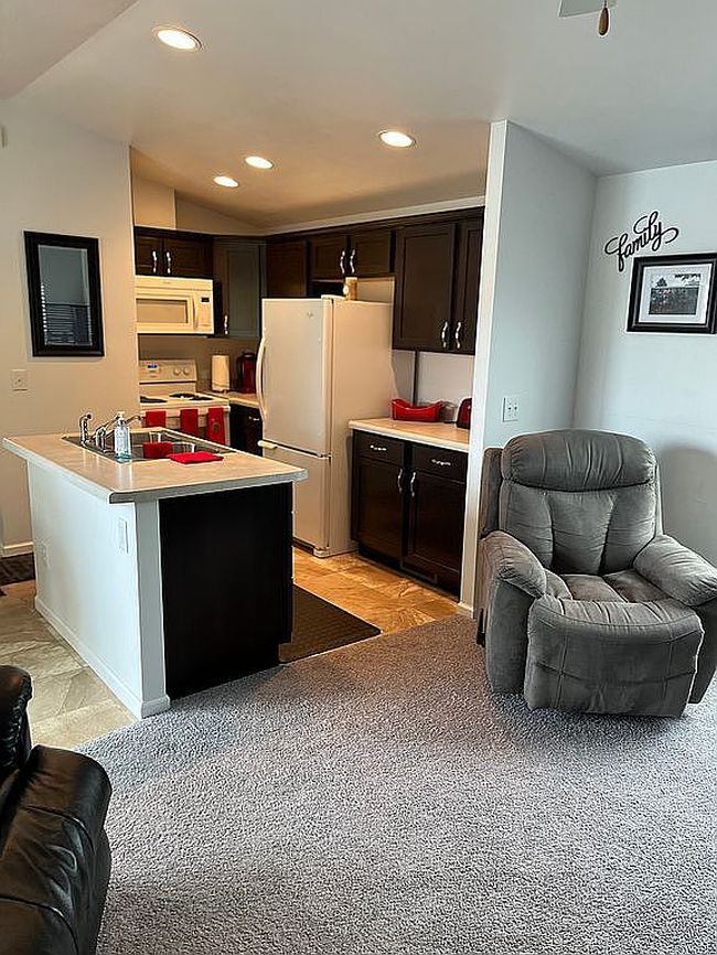 Photo of 4016 Van Bibber Lake Est, Greencastle, IN