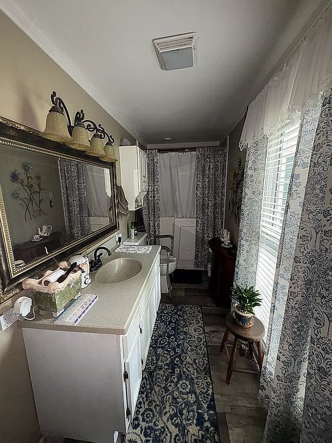 Photo of 110 Twin Bridges Rd, Alexandria, LA
