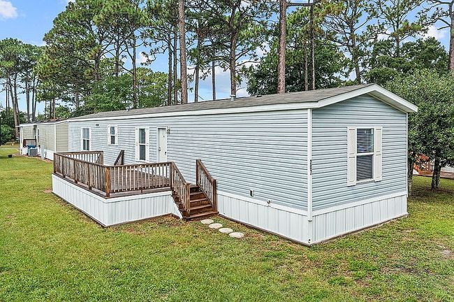 Photo of 207 Sequoia Dr, Newport, NC