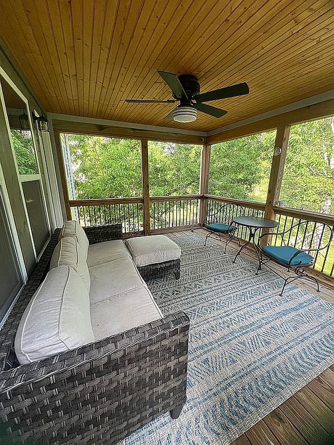 Image of 811 Creek Dr