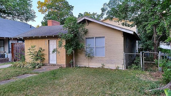 Preview of property located at 912 N Winnetka Ave