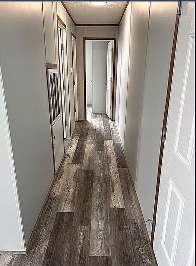 Image of 12860 Mayfield Rd