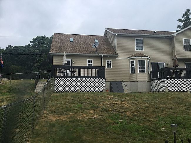 Image of 1012 E 9th St