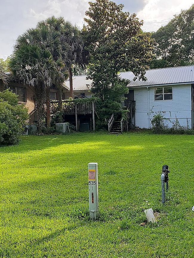 Additional photo 1 of property located at 905 W Madison St