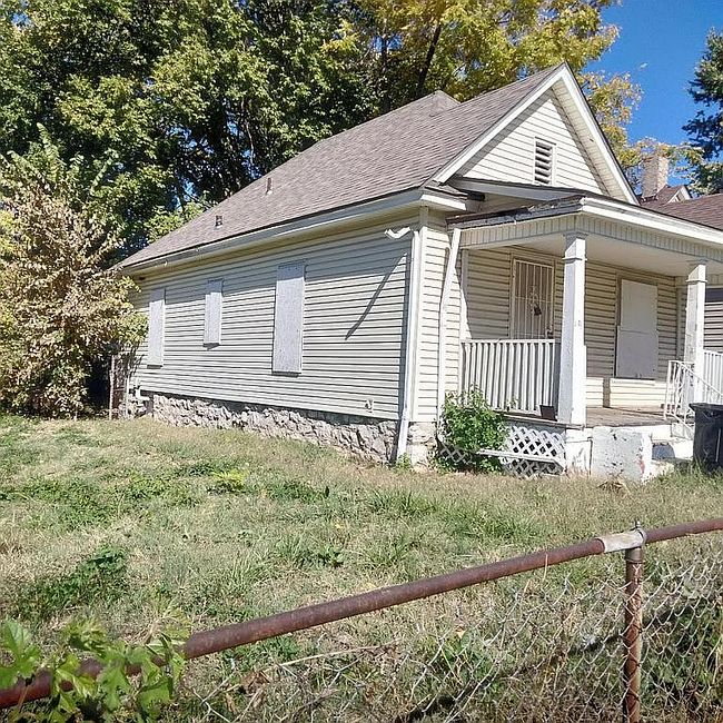 Image of 2502 E 21st St