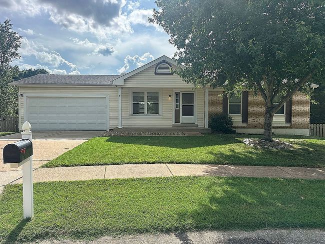 Photo of 1409 Sand Dollar Ct, Fenton, MO