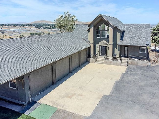 Photo of 17112 S Clodfelter Rd, Kennewick, WA