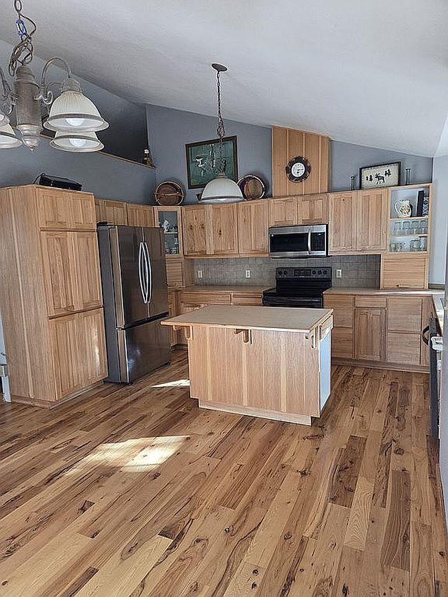 Photo of 2022 Lasso Ct, La Pine, OR
