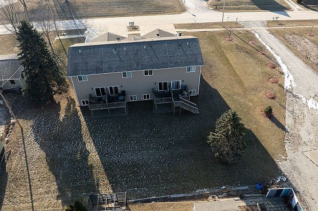 Photo of 410 W Main St Apt 2, Urbana, IA