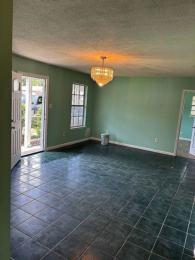 Photo of 4110 Old Mobile Ave, Pascagoula, MS