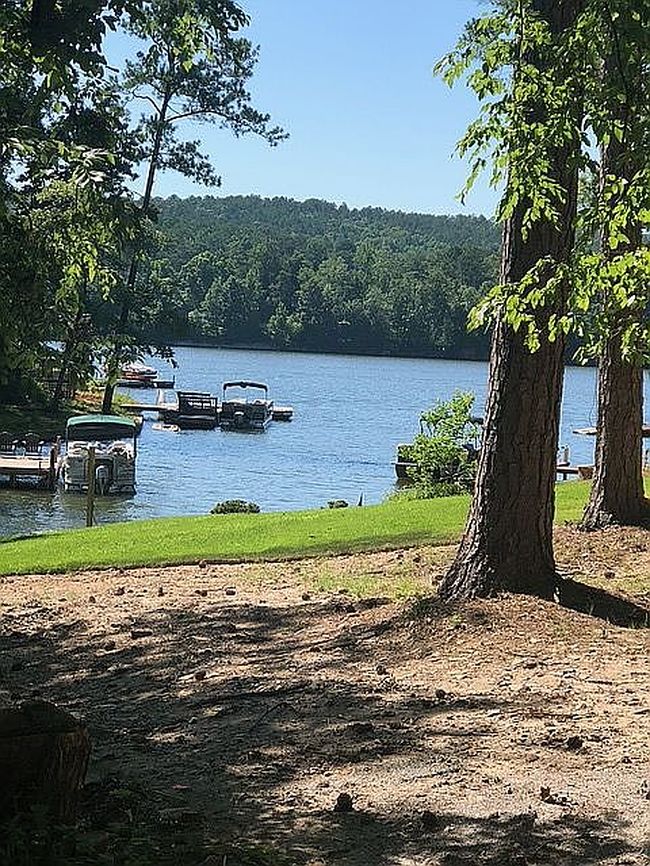 Photo of 411 Columbine Dr, Jacksons Gap, AL