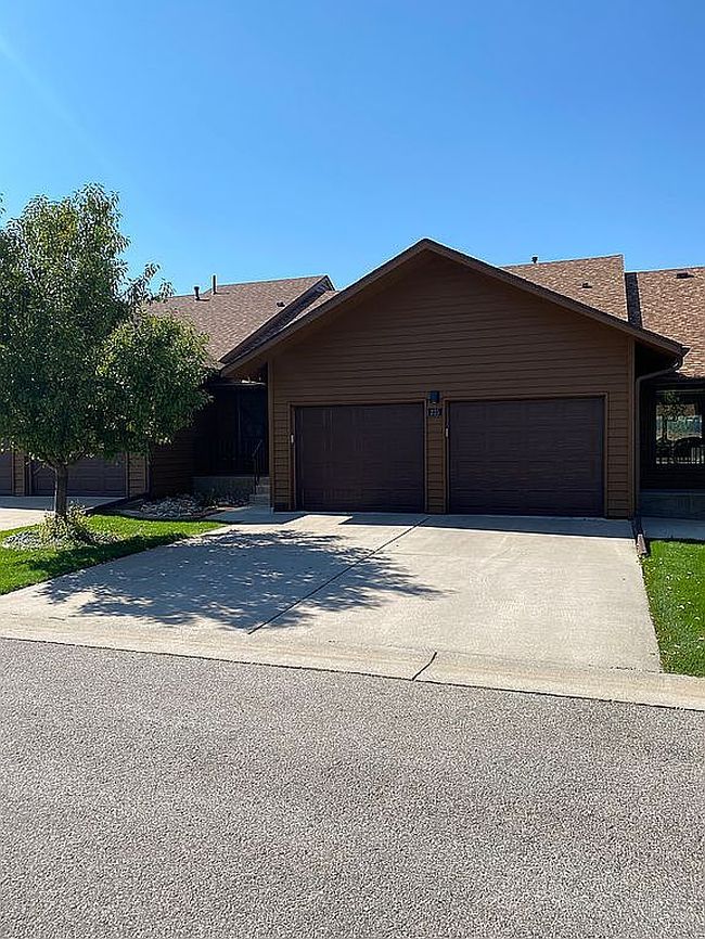 Image of 235 Fairway Dr