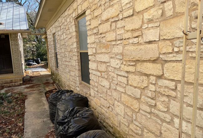 Preview of property located at 1605 S Austin Ave