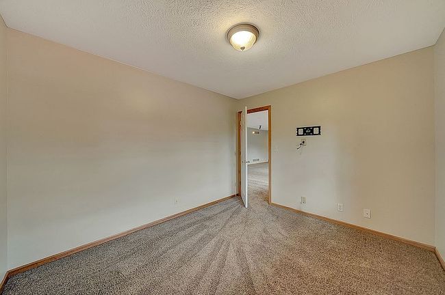 Photo of 5000 Country Hill Rd, Lincoln, NE
