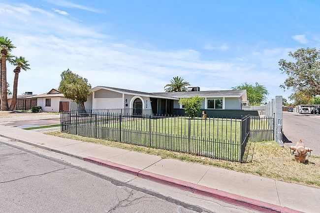 Additional photo 3 of property located at 2106 W 8th Ave