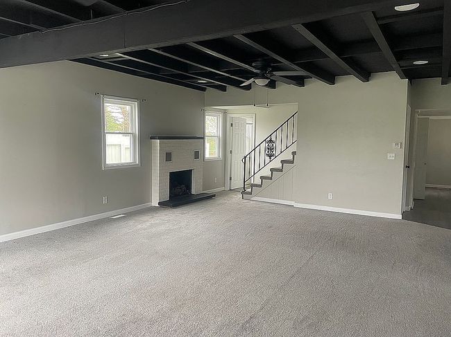 Image of 110 Bristol Cir