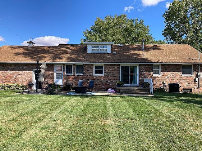Image of 501 N Deneen St
