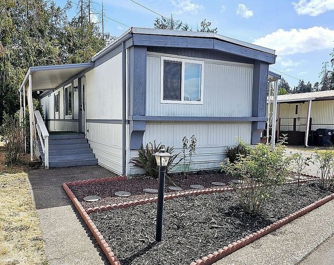 Image of 205 S 54th St Space 58