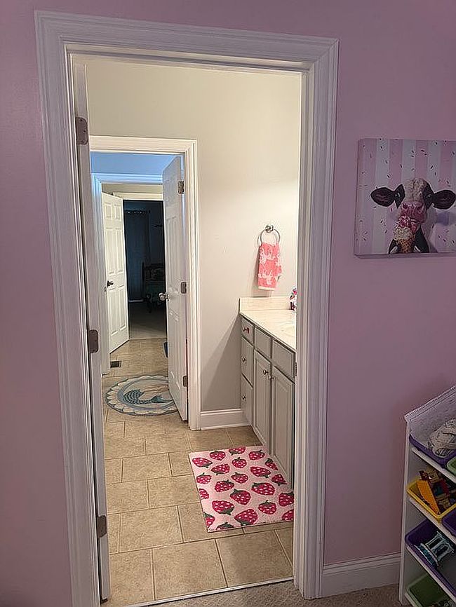 Image of 904 Lane Cir