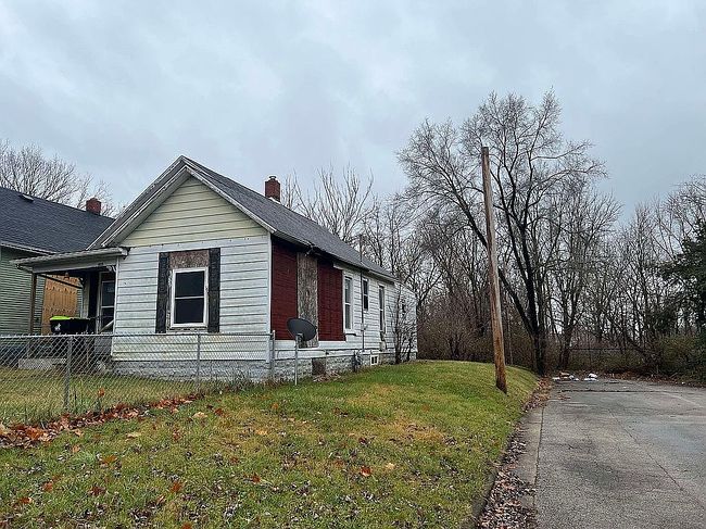 Image of 1197 W Green St