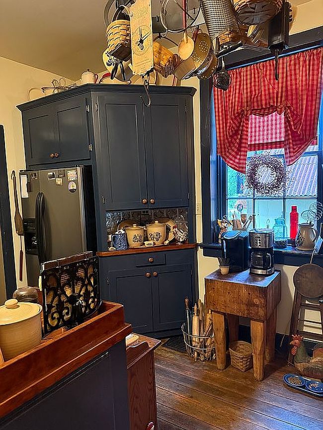 Photo of 214 Main St, Zoar, OH