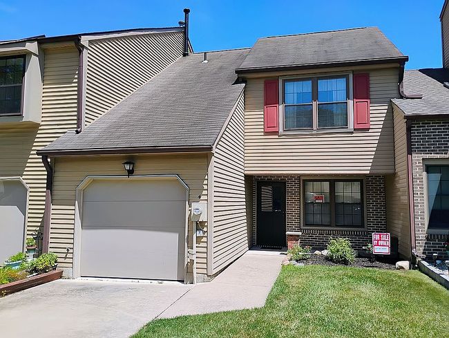 Photo of 4 Deborah Ct, Robbinsville, NJ