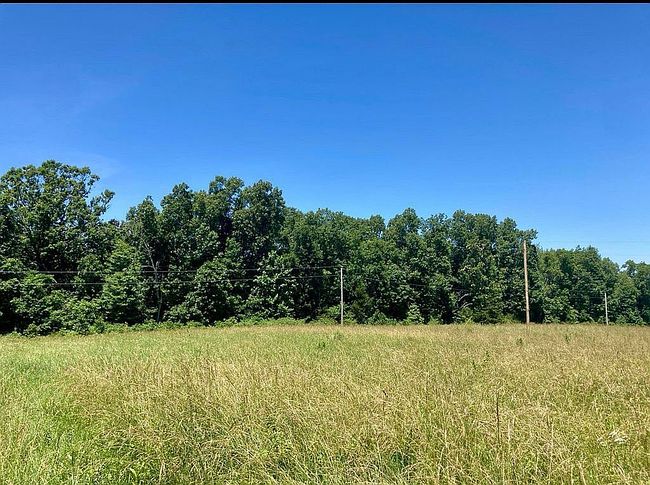 Image of 2827 Lois Ln
