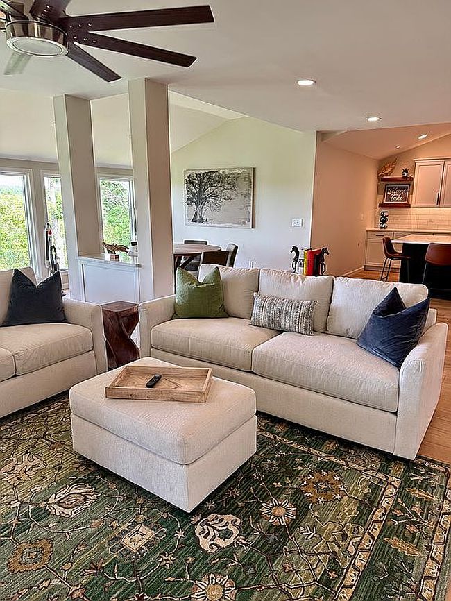 Image of 900 Colyer Rd #3-2