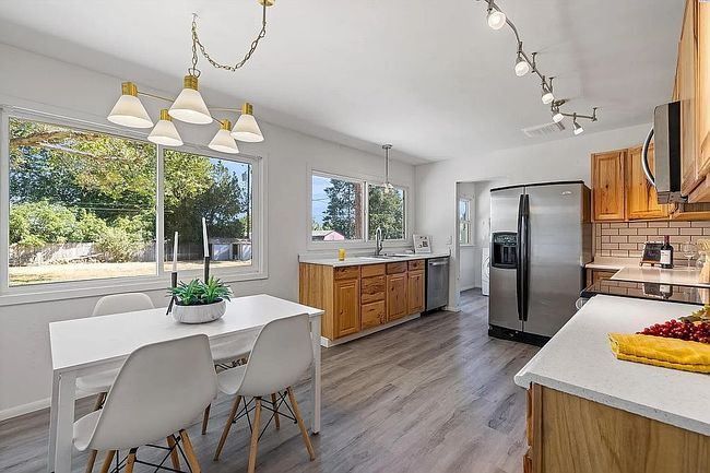 Photo of 509 S Johnson St, Kennewick, WA