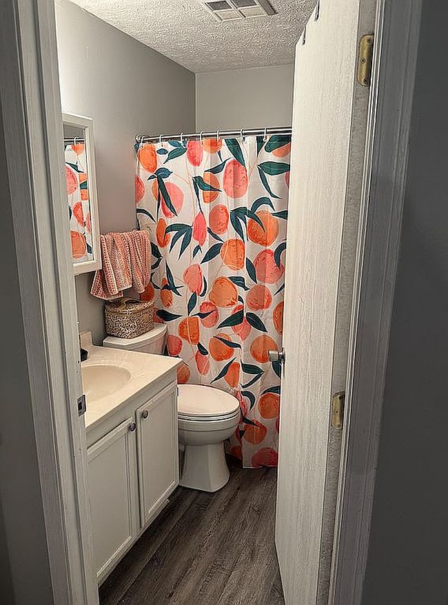 Photo of 1081 S Broadway Apt 106, Lexington, KY