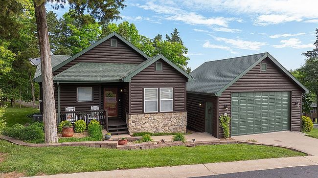 Photo of 119 Golf View Dr, Camdenton, MO