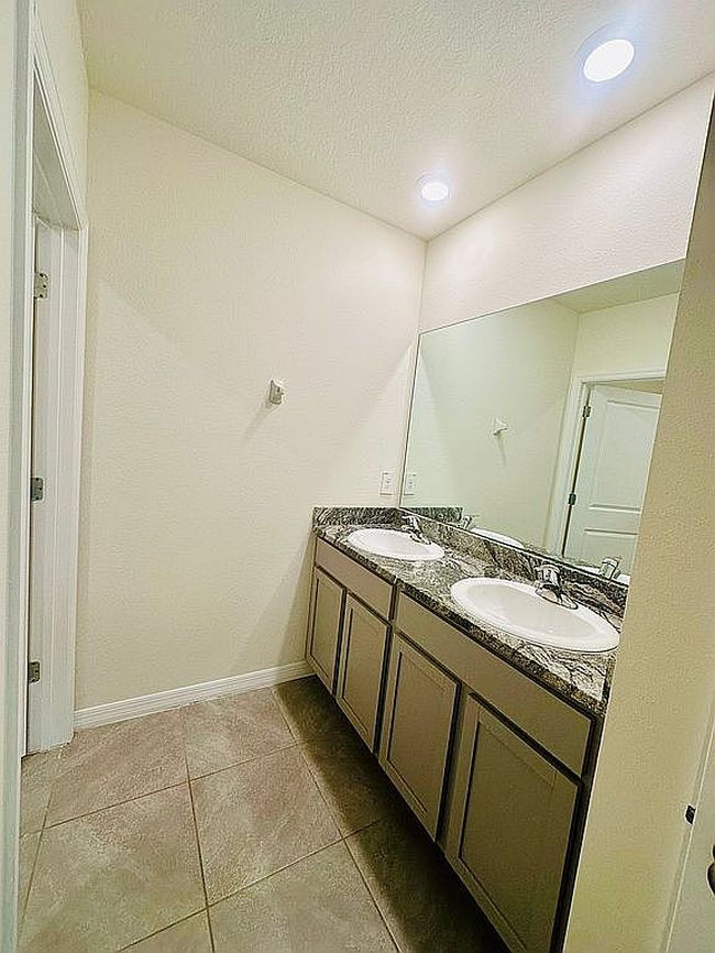 Photo of 12604 Promenade Estates Blvd, Sarasota, FL